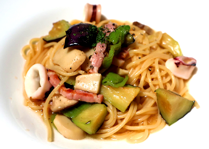 ヤリイカと夏野菜の和風パスタ