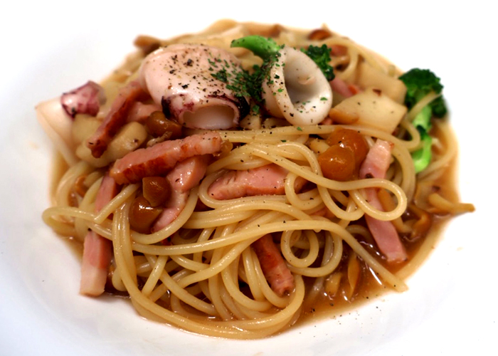 ヤリイカとなめ茸の和風パスタ